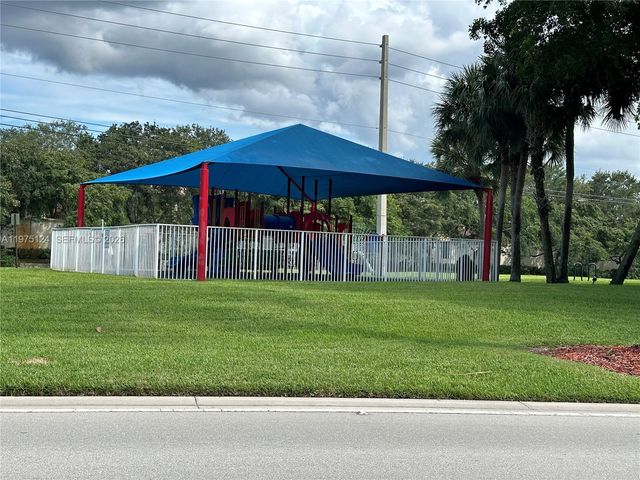 14911 SW 15th St 14911, Pembroke Pines, FL 33027