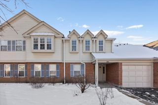 1606 Stratford Court C2, Wheeling, IL 60090
