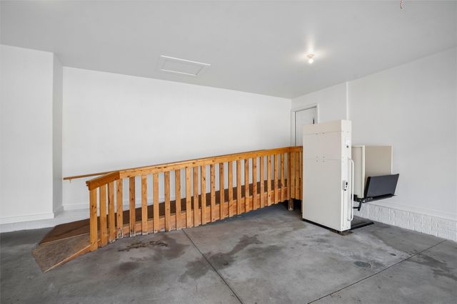 5720 SE 35th Street, Des Moines, IA 50320