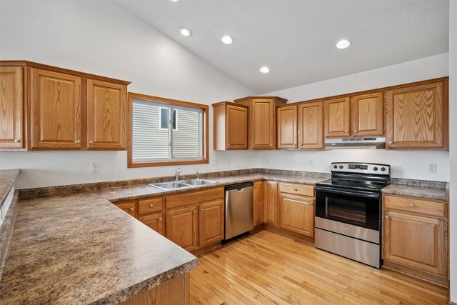 5720 SE 35th Street, Des Moines, IA 50320