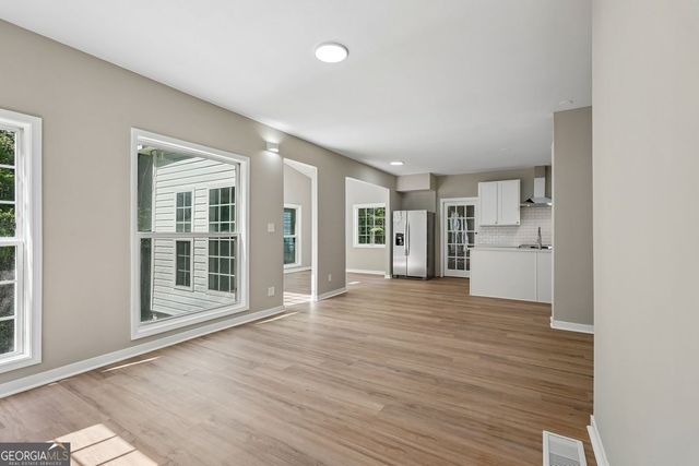 161 Lake Ridge Drive, Newnan, GA 30263