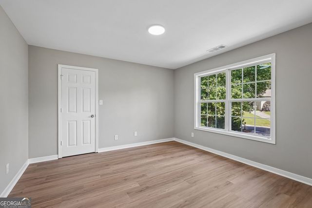 161 Lake Ridge Drive, Newnan, GA 30263