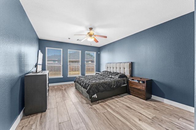 3002 Hurst Green Lane, Fresno, TX 77545