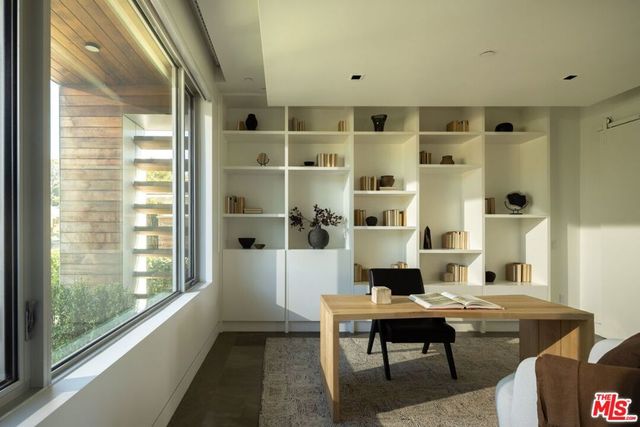 13120 Nimrod Place, Los Angeles, CA 90049