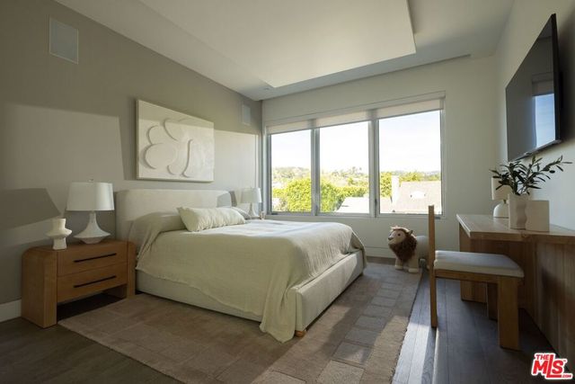 13120 Nimrod Place, Los Angeles, CA 90049