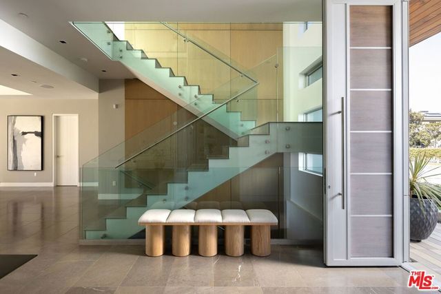 13120 Nimrod Place, Los Angeles, CA 90049