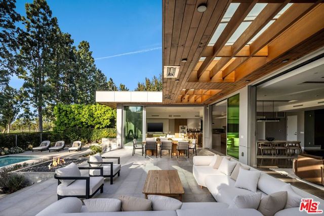 13120 Nimrod Place, Los Angeles, CA 90049