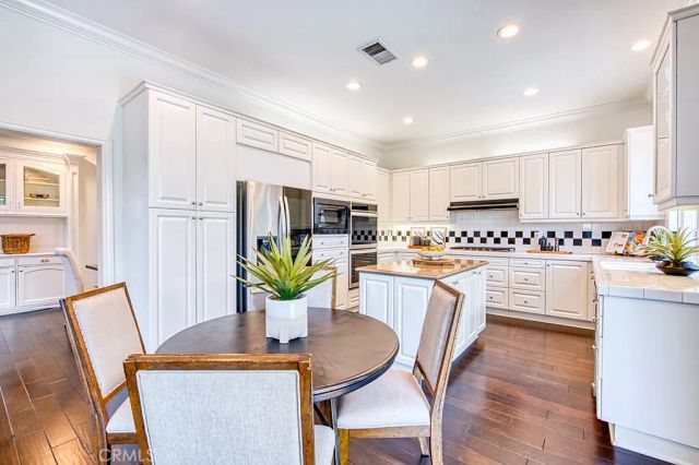 30 Eisenhower Lane Lane, Coto De Caza, CA 92679