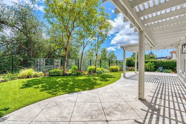 30 Eisenhower Lane Lane, Coto De Caza, CA 92679
