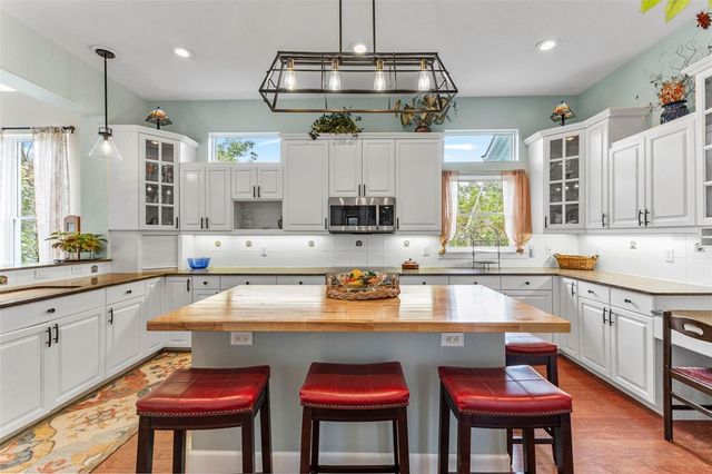 5334 CALLE FLORIDA, Sarasota, FL 34242