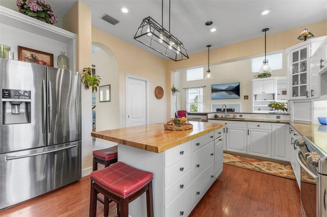 5334 CALLE FLORIDA, Sarasota, FL 34242