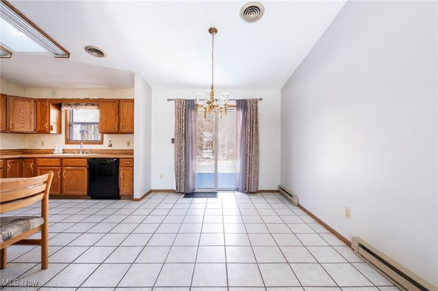 674 Angiline Drive, Youngstown, OH 44512