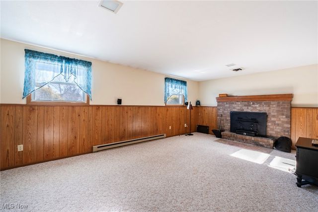 674 Angiline Drive, Youngstown, OH 44512