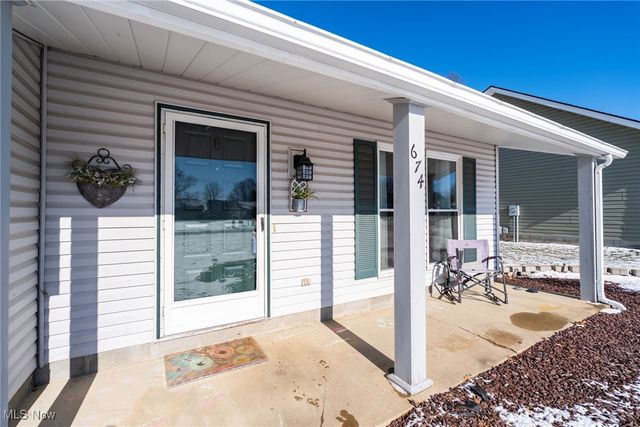 674 Angiline Drive, Youngstown, OH 44512