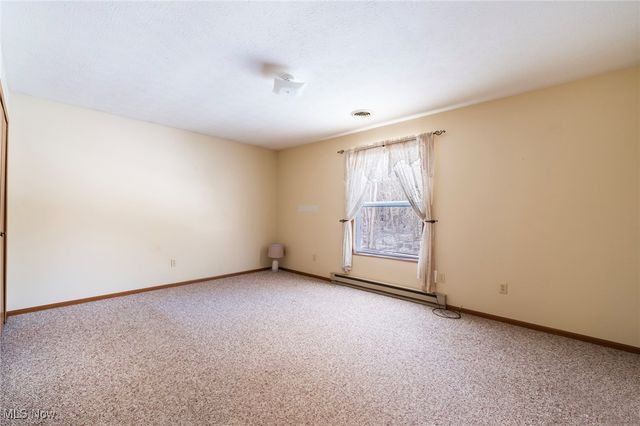 674 Angiline Drive, Youngstown, OH 44512