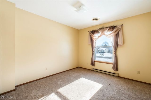 674 Angiline Drive, Youngstown, OH 44512