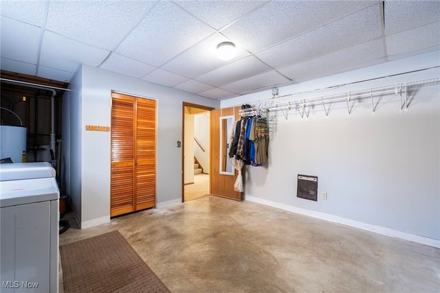 674 Angiline Drive, Youngstown, OH 44512