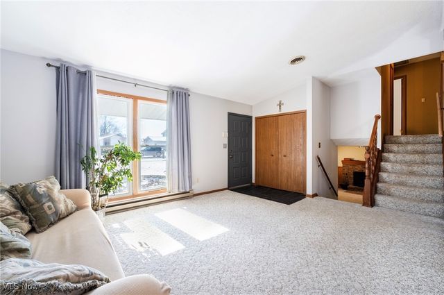 674 Angiline Drive, Youngstown, OH 44512