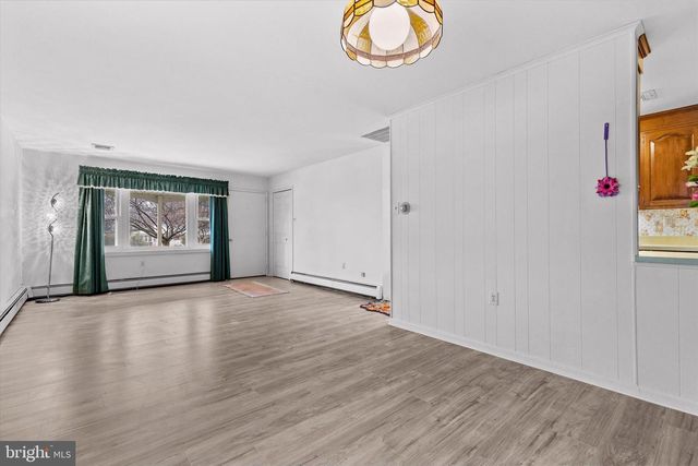 2680 BROAD ST, East Petersburg, PA 17520