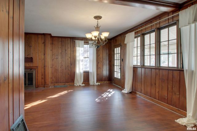 2808 Maine Street, Quincy, IL 62301