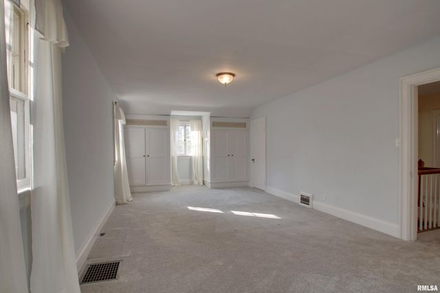 2808 Maine Street, Quincy, IL 62301