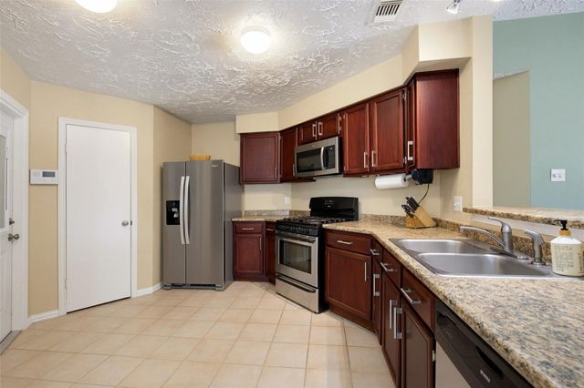410 Village Creek Drive, Webster, TX 77598
