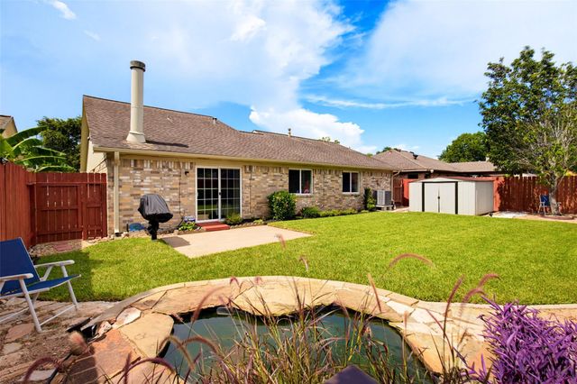 410 Village Creek Drive, Webster, TX 77598