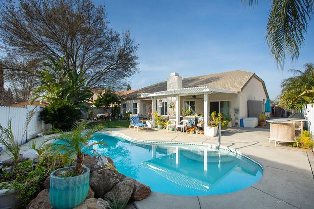 1876 McCune Ave, Yuba City, CA 95993