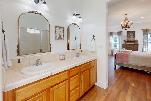 1876 McCune Ave, Yuba City, CA 95993