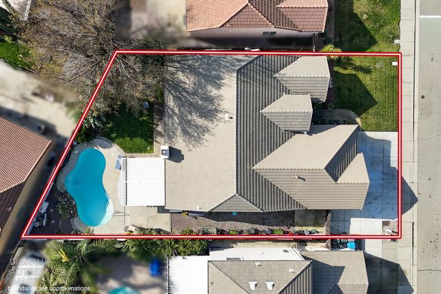 1876 McCune Ave, Yuba City, CA 95993