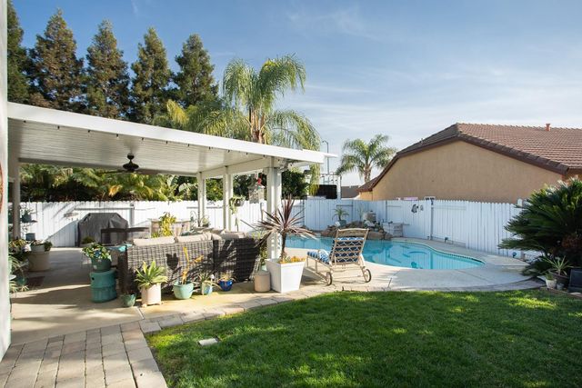 1876 McCune Ave, Yuba City, CA 95993