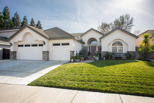 1876 McCune Ave, Yuba City, CA 95993