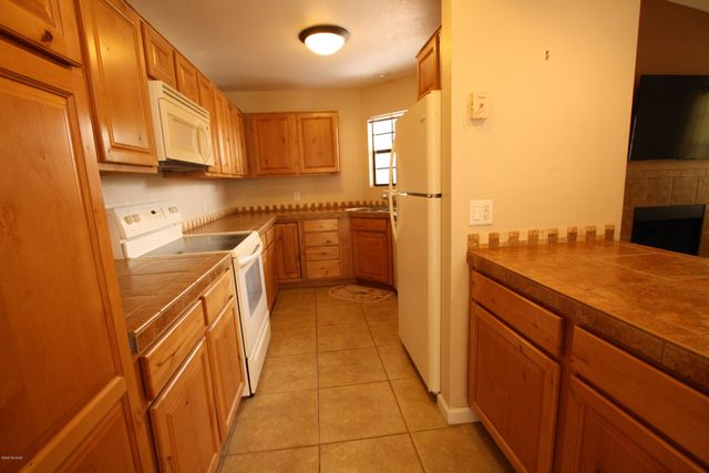 6445 N Tierra de las Catalinas Apt 58, Tucson, AZ 85718