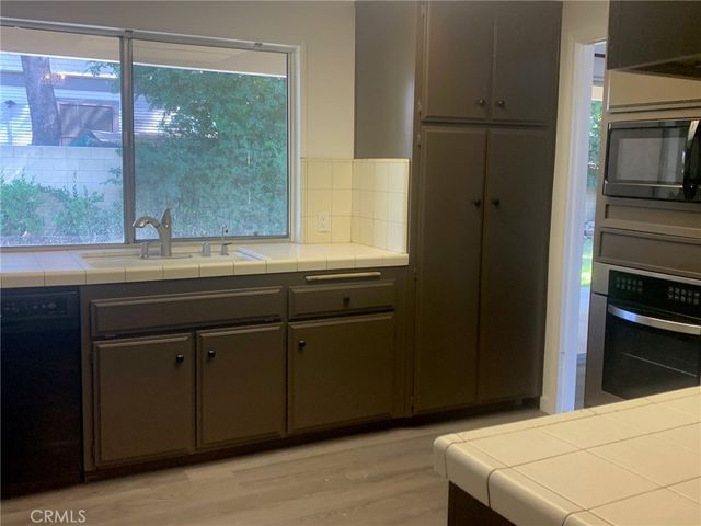 2114 Forbes, Claremont, CA 91711