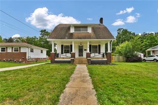 758 Taft Avenue, Bedford, OH 44146
