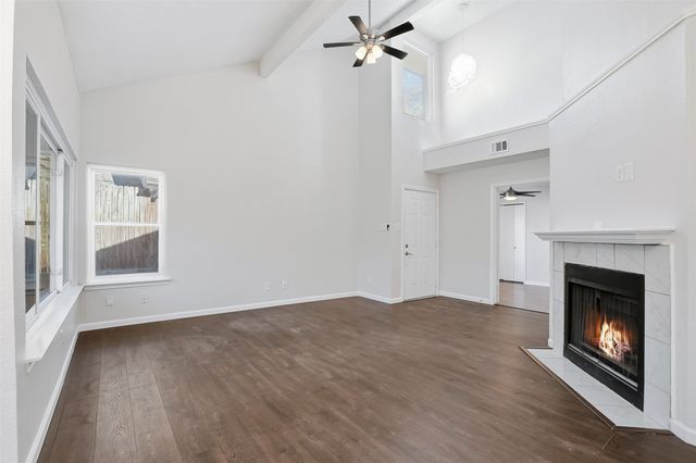 952 Ramblewood Drive, Lewisville, TX 75067