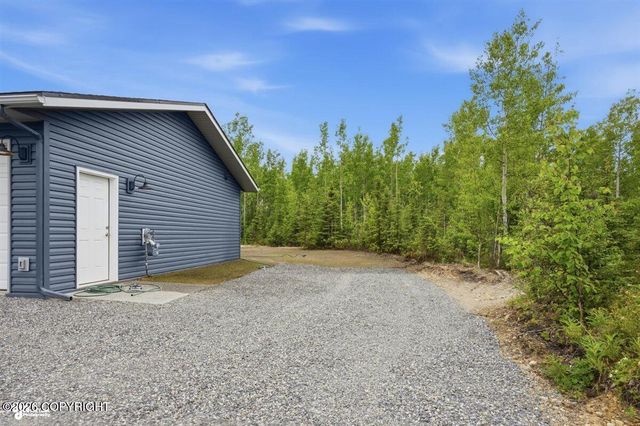 1584 S Birch Lake Drive, Big Lake, AK 99652