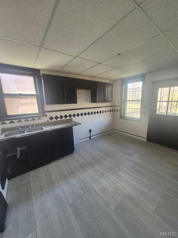 5071 Ruskin Avenue, St Louis, MO 63115
