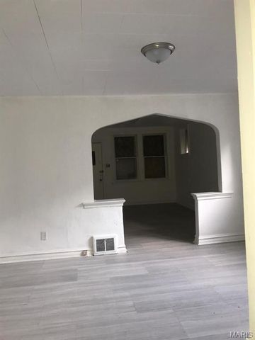 5071 Ruskin Avenue, St Louis, MO 63115