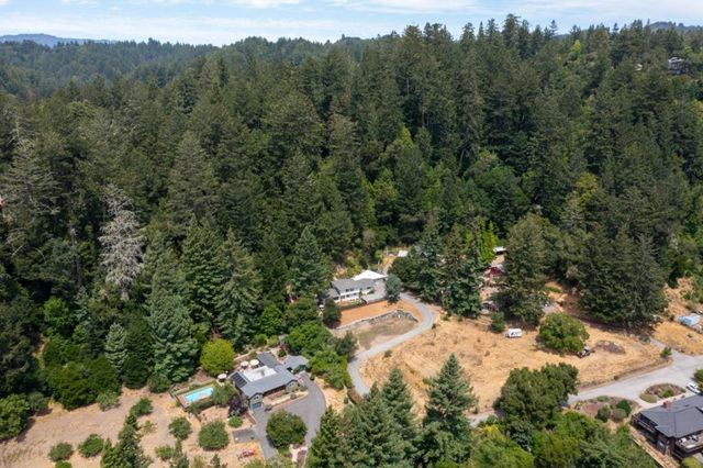423 Nelson Rd., Scotts Valley, CA 95066