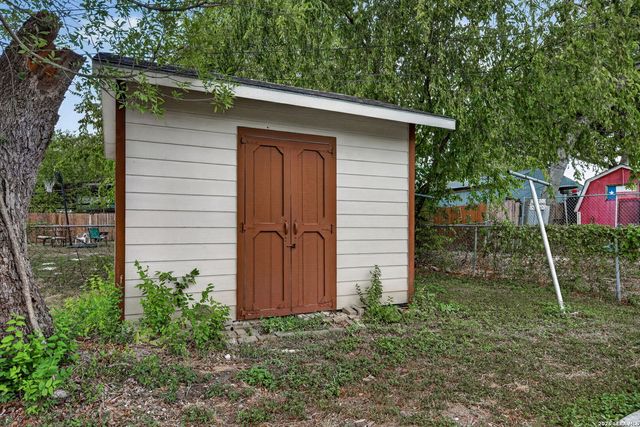 335 PARK PLZ, San Antonio, TX 78237