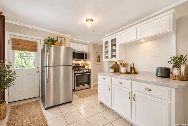 335 PARK PLZ, San Antonio, TX 78237