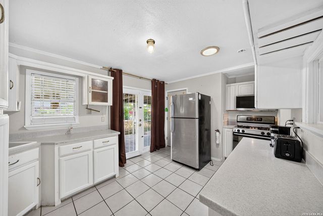 335 PARK PLZ, San Antonio, TX 78237