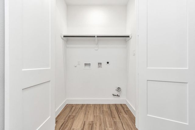 5617 Savyon Drive, Houston, TX 77091