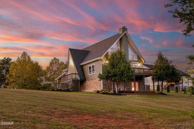 836 River Cliff Drive, Kodak, TN 37764
