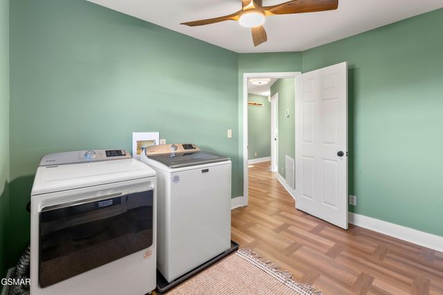 836 River Cliff Drive, Kodak, TN 37764
