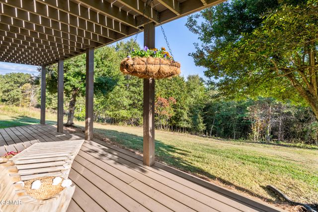 836 River Cliff Drive, Kodak, TN 37764