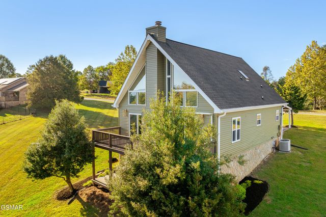 836 River Cliff Drive, Kodak, TN 37764