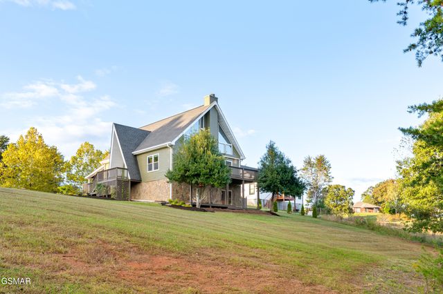 836 River Cliff Drive, Kodak, TN 37764