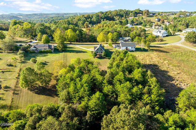 836 River Cliff Drive, Kodak, TN 37764